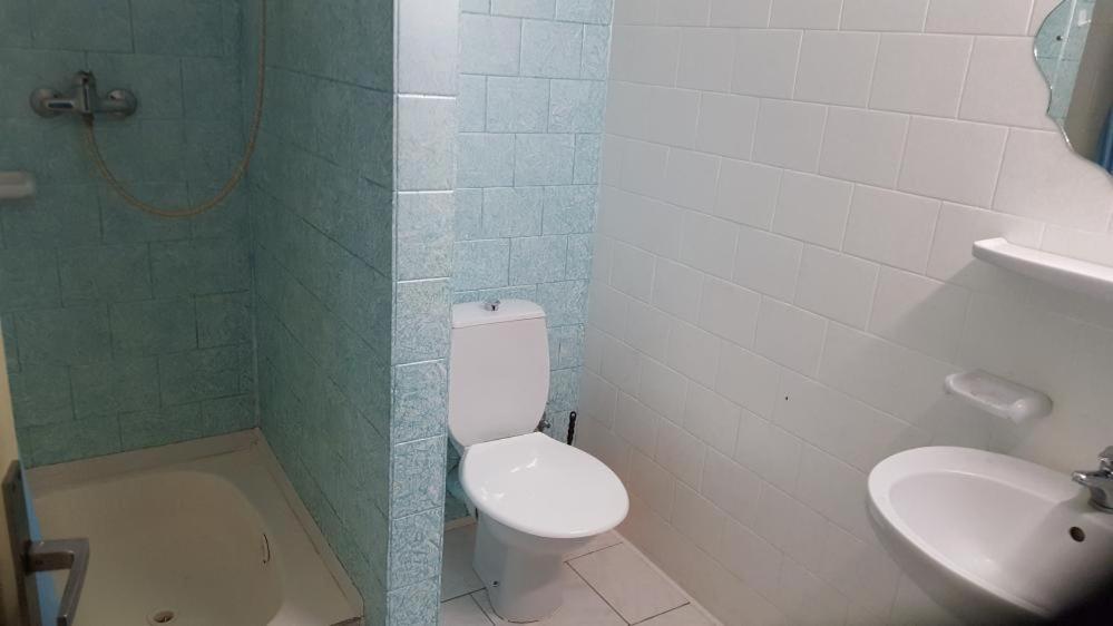 Hotel Camelot Tisá Kültér fotó